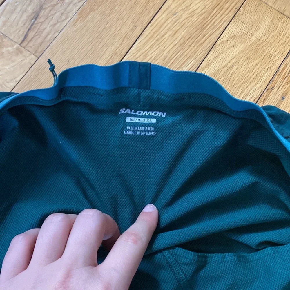 Salomon shorts men’s XL green teal